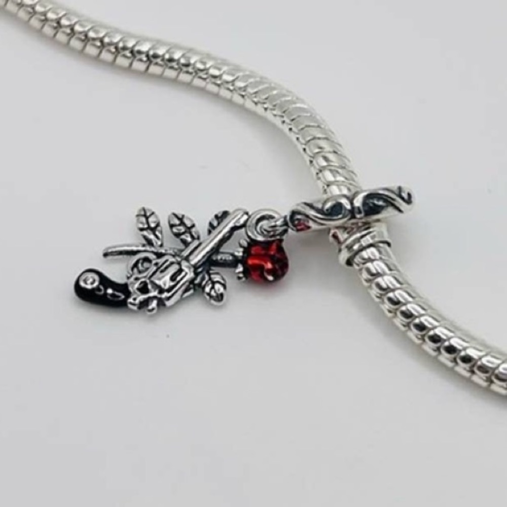 Guns N' Roses .925 silver charm - Picture 2 of 3